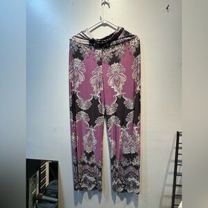 Stylish Paisley Print Yoga Pants